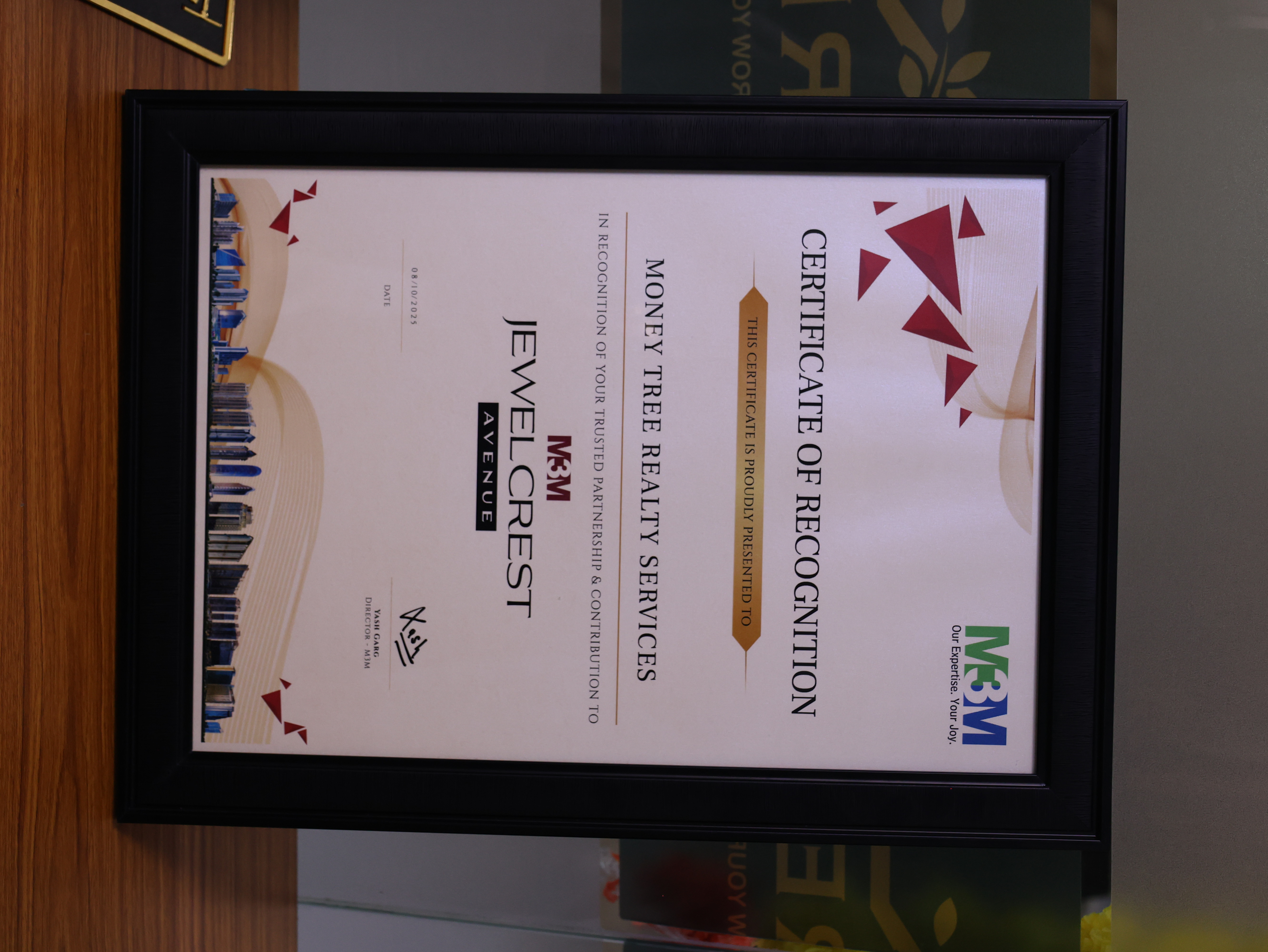 Jewel Crest Excellence